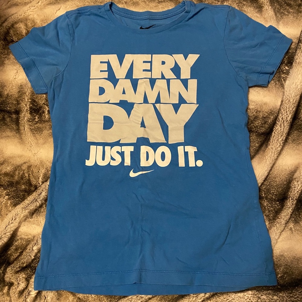 Nike slim fit workout tee